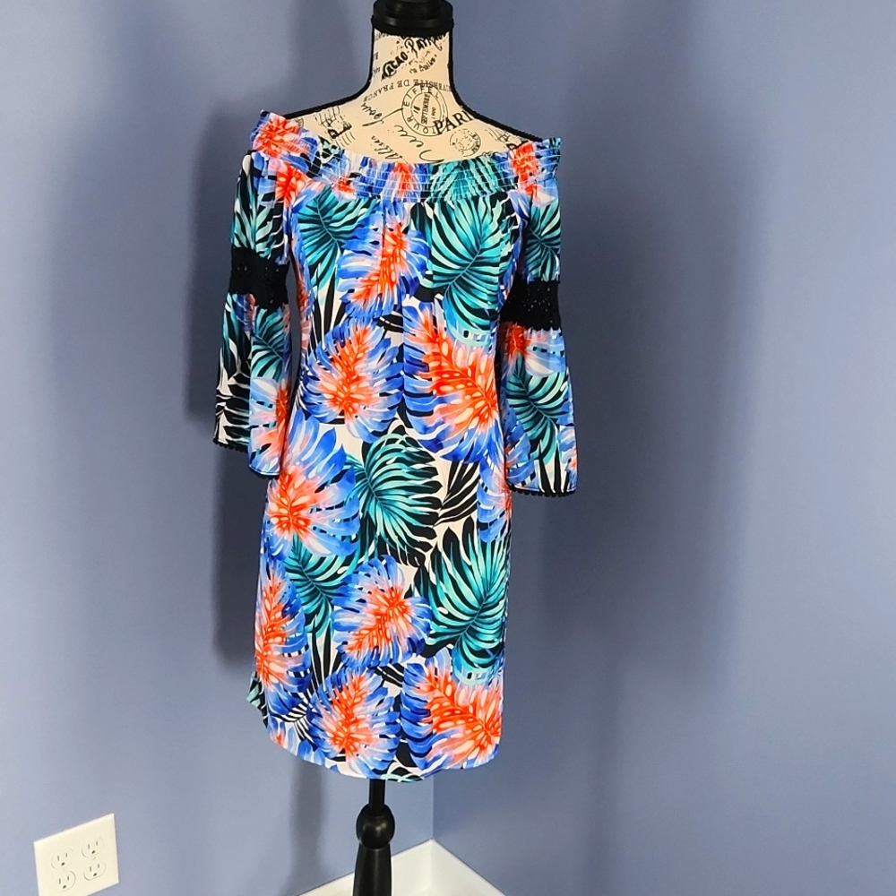 Jennifer Lopez off shoulder dress